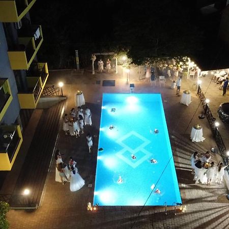 Hotel Casa Del Mar Kvariati Esterno foto