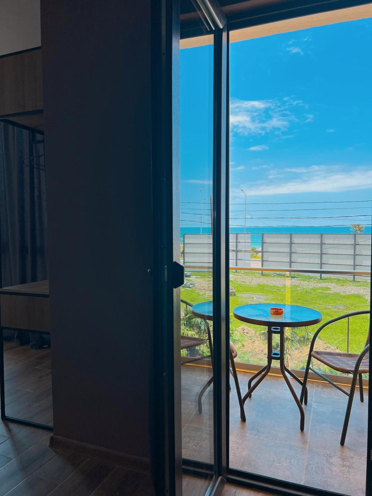 Hotel Casa Del Mar Kvariati Esterno foto